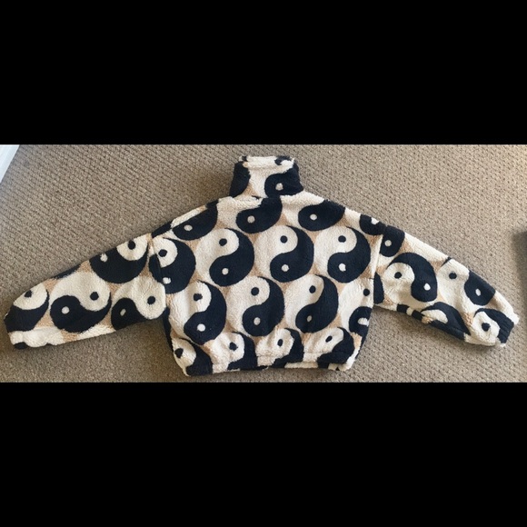 Urban Outfitters Yin Yang Sherpa Jacket - Picture 6 of 8